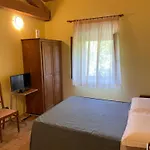Taverna Dei Guelfi בית חווה *