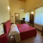 Taverna Dei Guelfi בית חווה