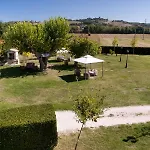 Taverna Dei Guelfi בית חווה סניגליה