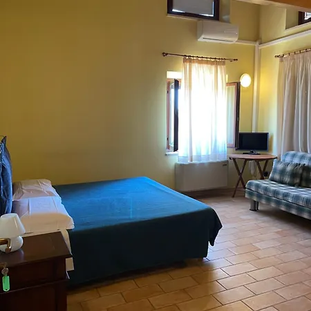 Vakantieboerderij Taverna Dei Guelfi Senigallia