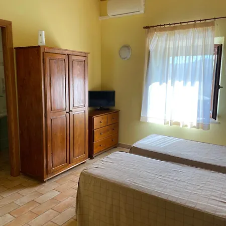 Κατάλυμα σε φάρμα Taverna Dei Guelfi Σενιγκάλια