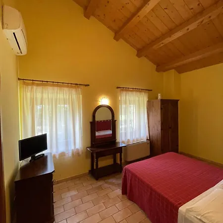Farm stay Taverna Dei Guelfi