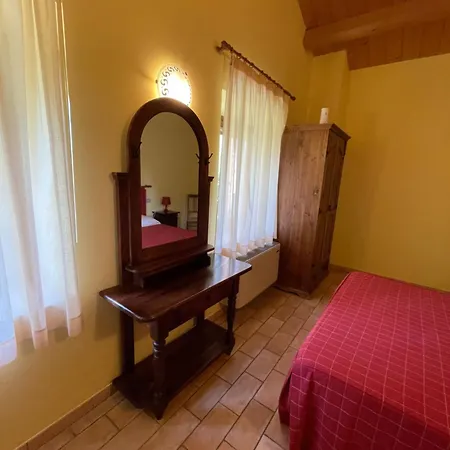 Taverna Dei Guelfi Farm stay Senigallia