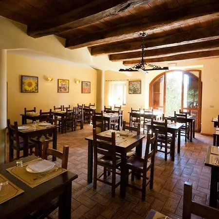 Taverna Dei Guelfi Farm stay Senigallia